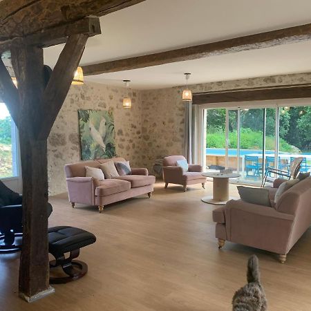 Maison Papillon Gite De Ressourcement Lusignan-Petit エクステリア 写真